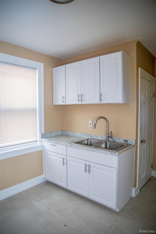 6052 HARTFORD Street, Detroit, MI 48210 — Photo 4