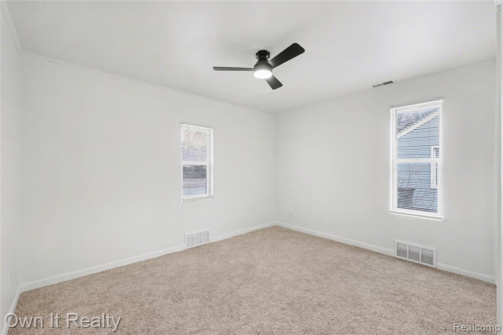 10821 Albany Street, Oak Park, MI, 48237