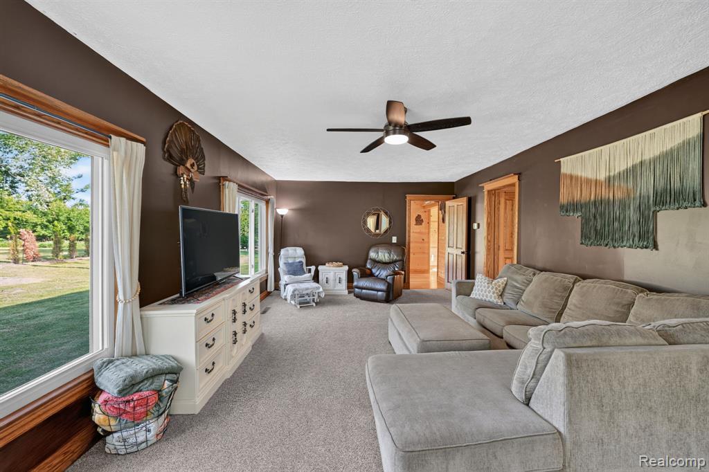 3658 Newburg Road, Bancroft, MI 48414 — Photo 11