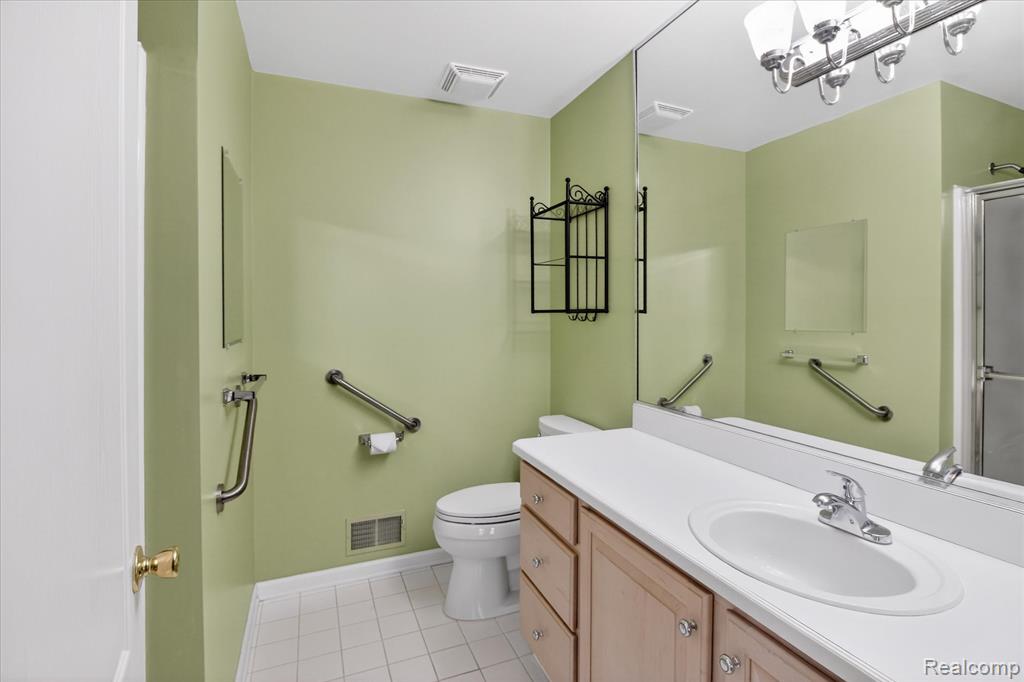 606 Shady Maple Drive, Wixom, MI 48393 — Photo 20