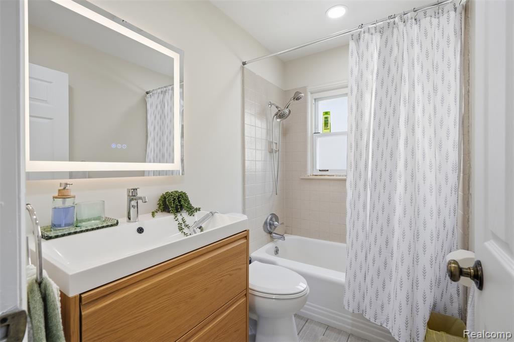5844 Gilman Street, Garden City, MI — Photo 13