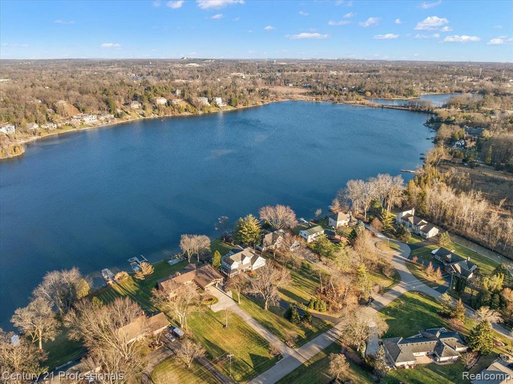 7660 PHELAN Drive, Clarkston, MI — Photo 5