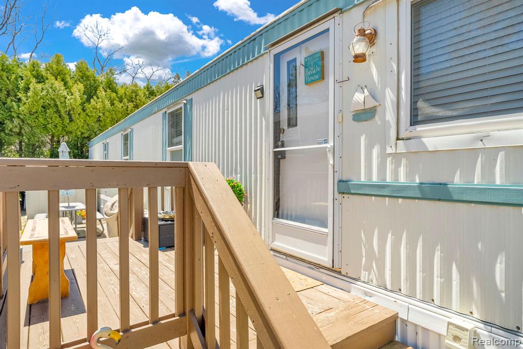 5203 Main Street, 207, Lexington, MI 48450 — Photo 9