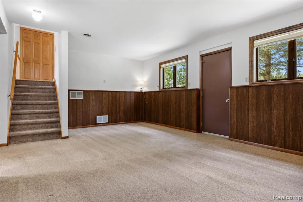 8622 S BYRON Road, Gaines Vlg, MI 48436 — Photo 12