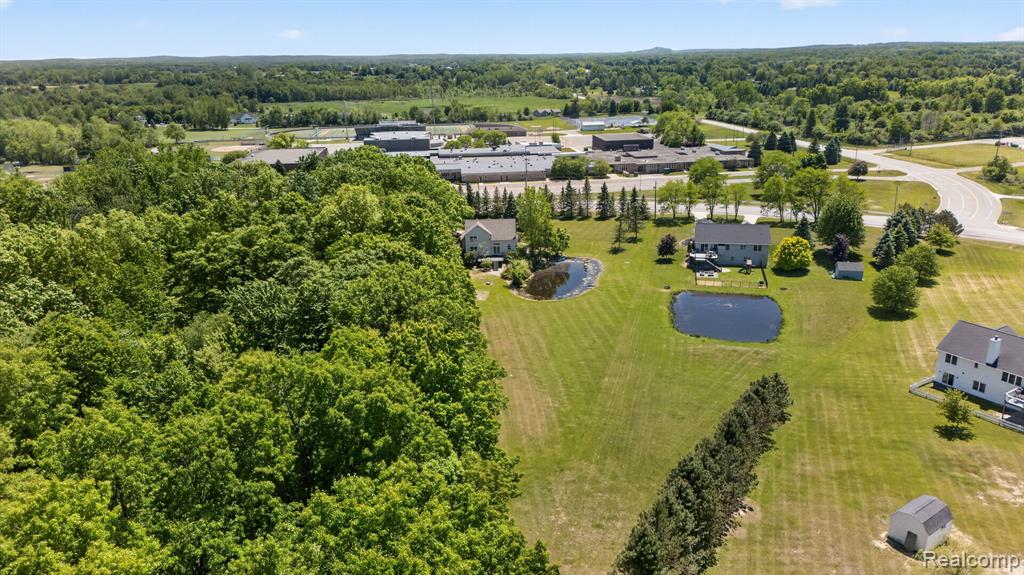 9055 Hegel Road, Goodrich Vlg, MI — Photo 55