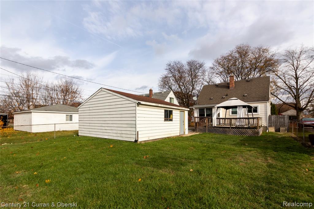 7077 Deering Street, Garden City, MI — Photo 30