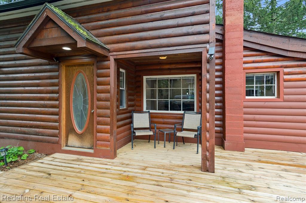 8416 Arlis Avenue, Commerce Twp, MI 48382 — Photo 5