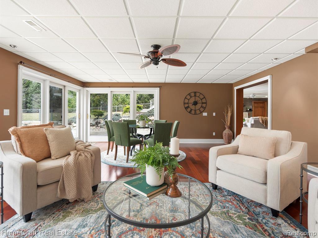 9123 SALEM FARMS Drive, South Lyon, MI 48178 — Photo 49