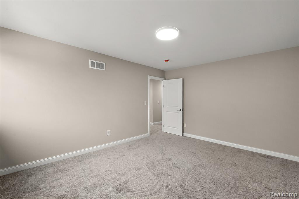 18901 Via Firenze Drive, Macomb, MI 48044 — Photo 44