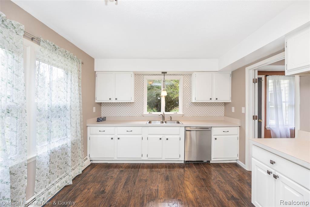 6461 Winans Lake Road, Brighton, MI 48116 — Photo 13