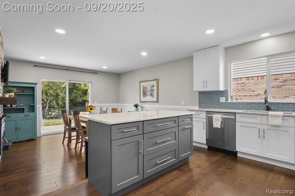 46457 Peach Grove Avenue, Macomb, MI 48044 — Photo 10