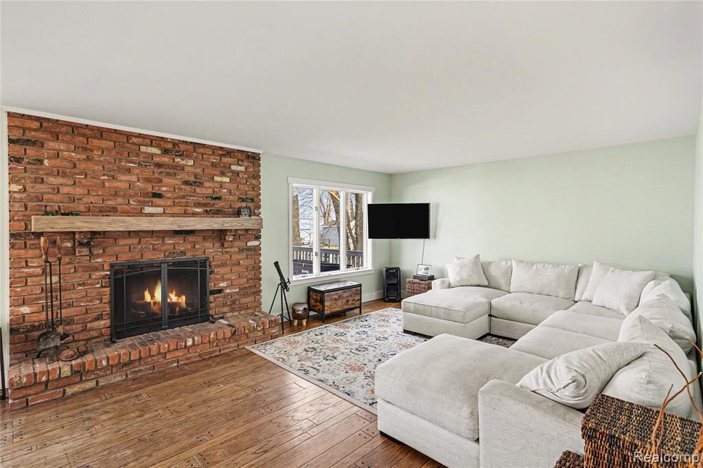 3188 Ponemah Drive, Fenton, MI 48430 — Photo 3