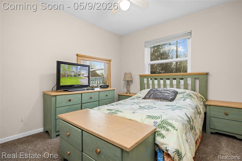 537 Woodbridge Circle, Waterford, MI 48327 — Photo 25