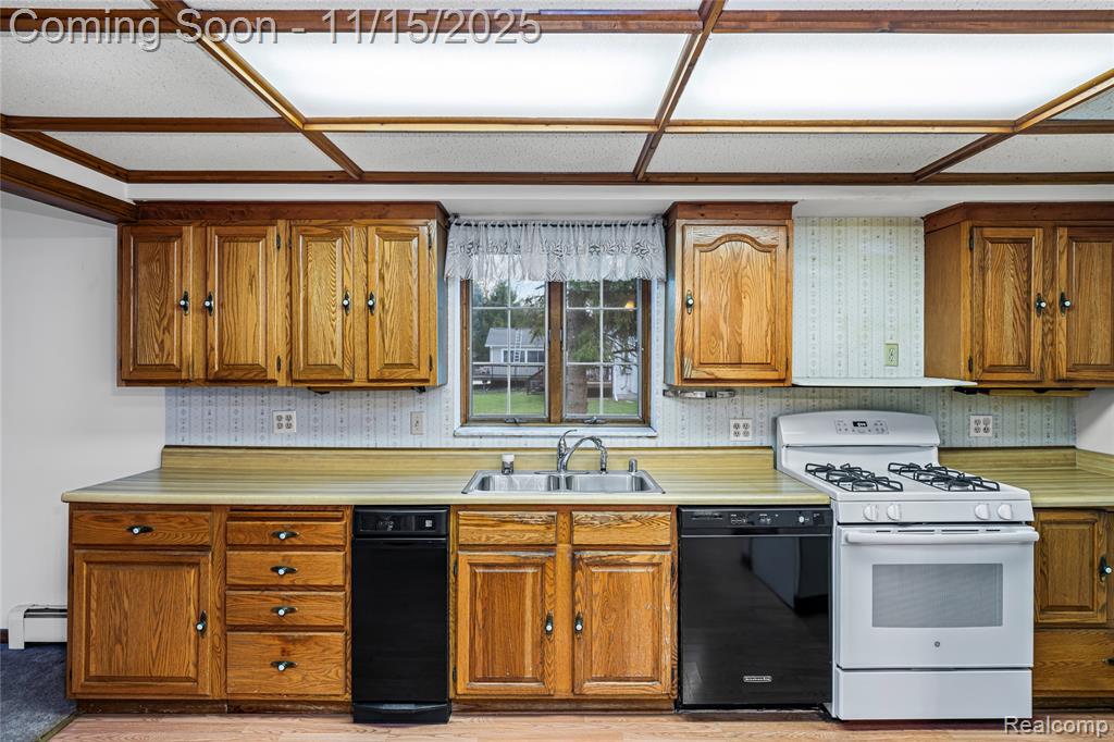 38080 Hamon Street, Harrison Township, MI — Photo 15