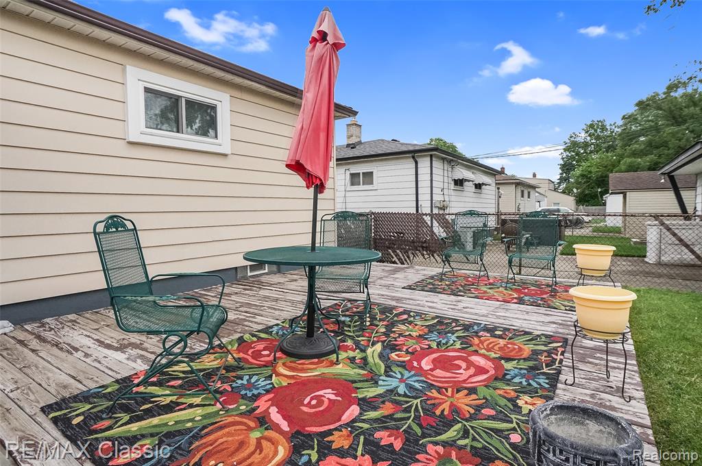 7218 Sterling, Center Line, MI 48015 — Photo 25