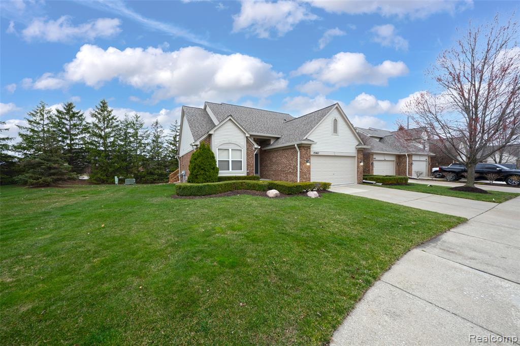 45467 Coachfort Drive, Macomb, MI 48044 — Photo 3