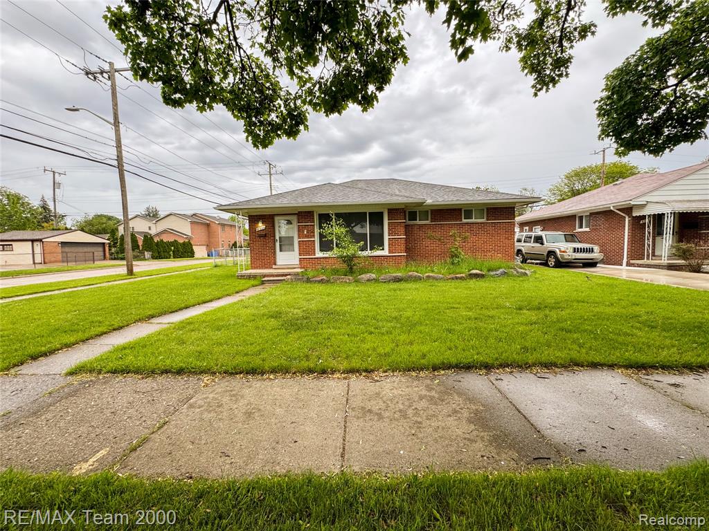 8390 Winston Lane, Dearborn Heights, MI 48127 — front exterior