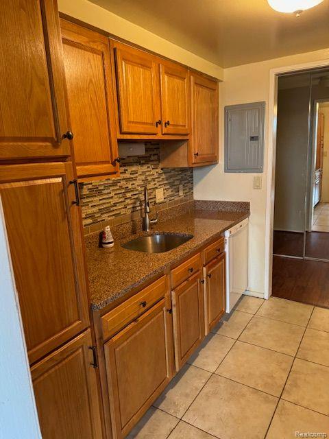 8200 E JEFFERSON Avenue, 45/503, Detroit, MI 48214 — Photo 21