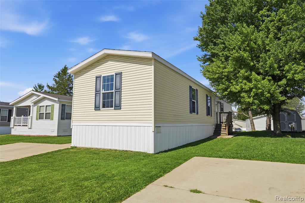 92 Normandy Drive, Howell, MI 48843 — Photo 18