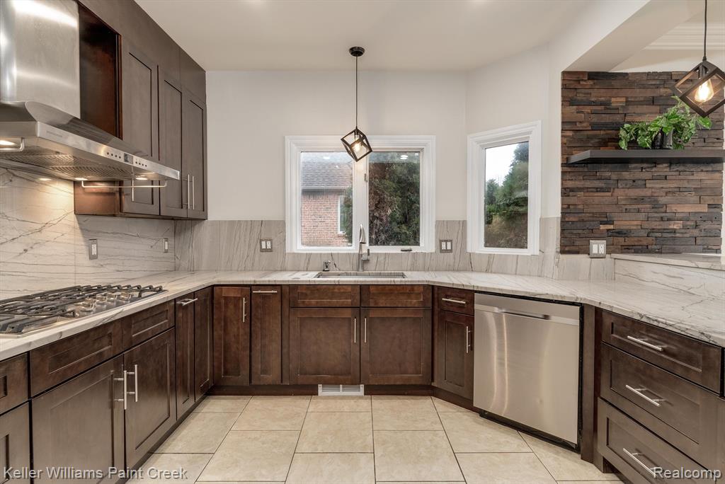 7208 William Drive, Shelby Twp, MI 48316 — Photo 24