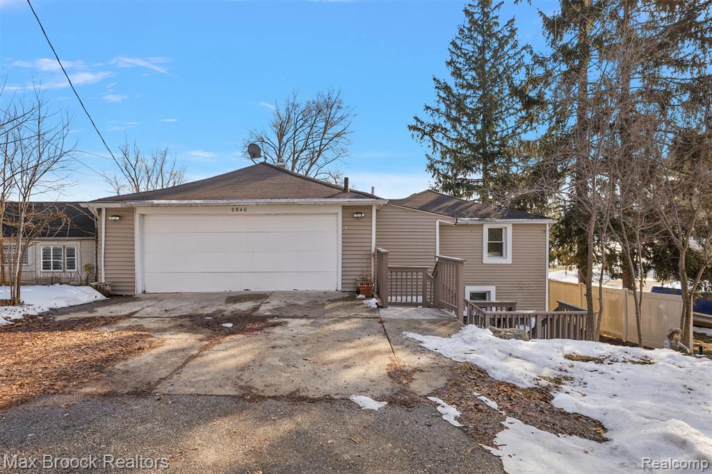 2940 Steeple Hill Road, White Lake, MI 48383