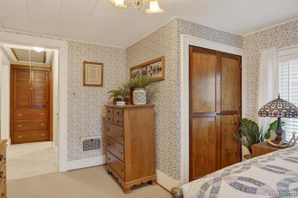 447 Maple Street, Wyandotte, MI 48192 — Photo 37