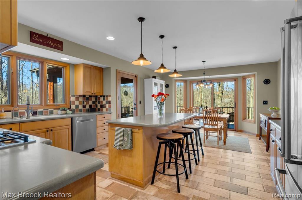 5970 Lynne Hollow Drive, Commerce Twp, MI 48382 — Photo 15