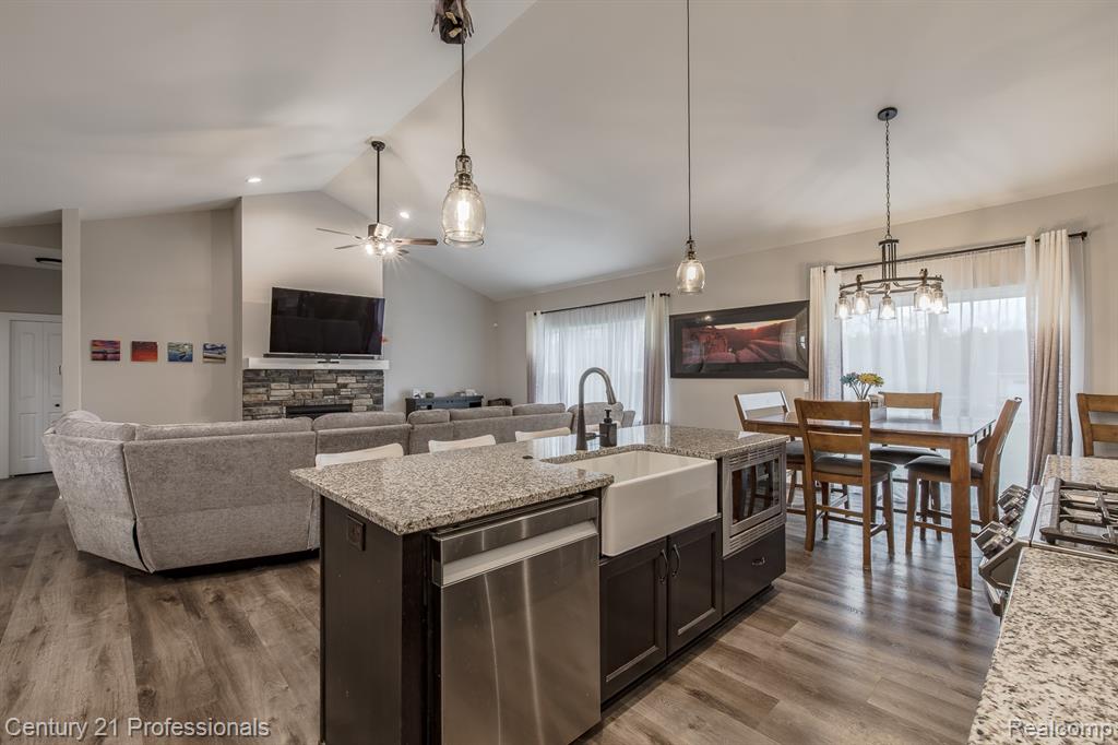 4914 Toratola Lane, Howell, MI 48843 — Photo 18