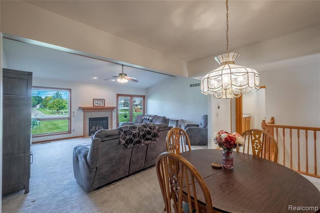 5355 Wyndemere Common Square, Swartz Creek, MI 48473 — Photo 11