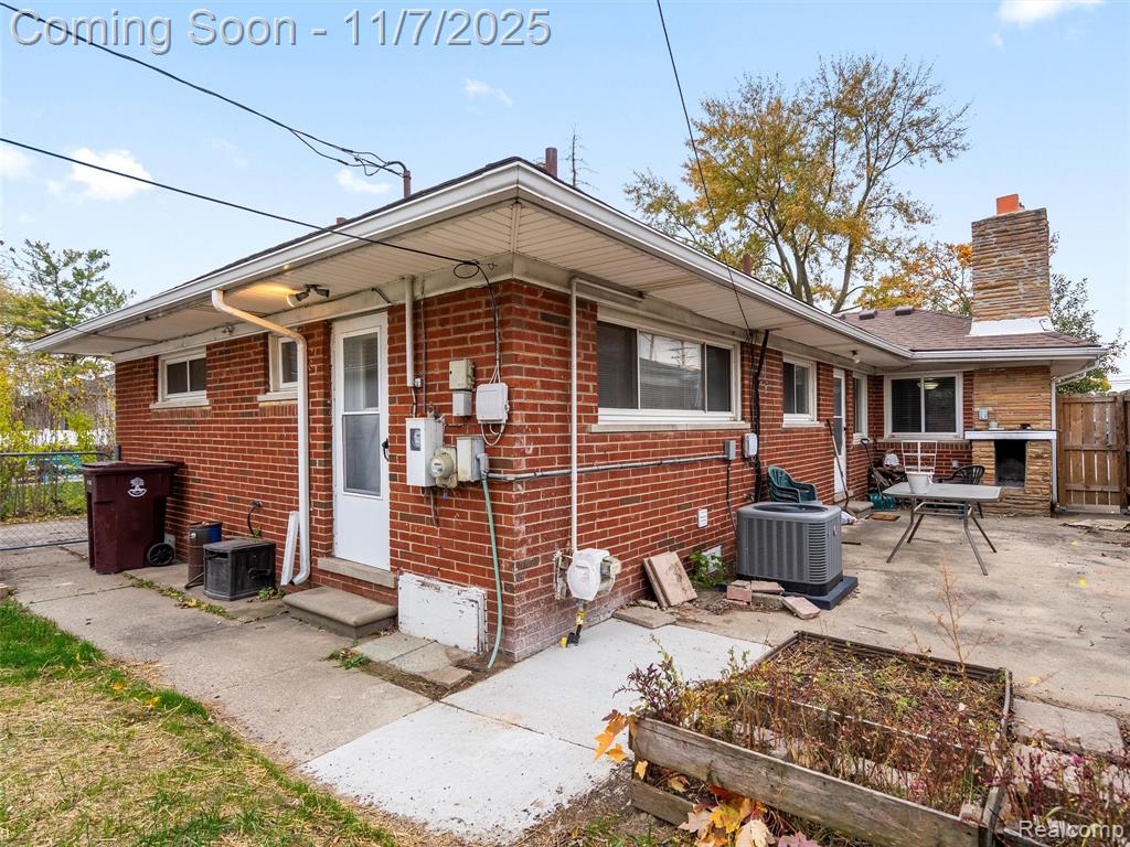 7231 Weingartz, Center Line, MI 48015 — Photo 25