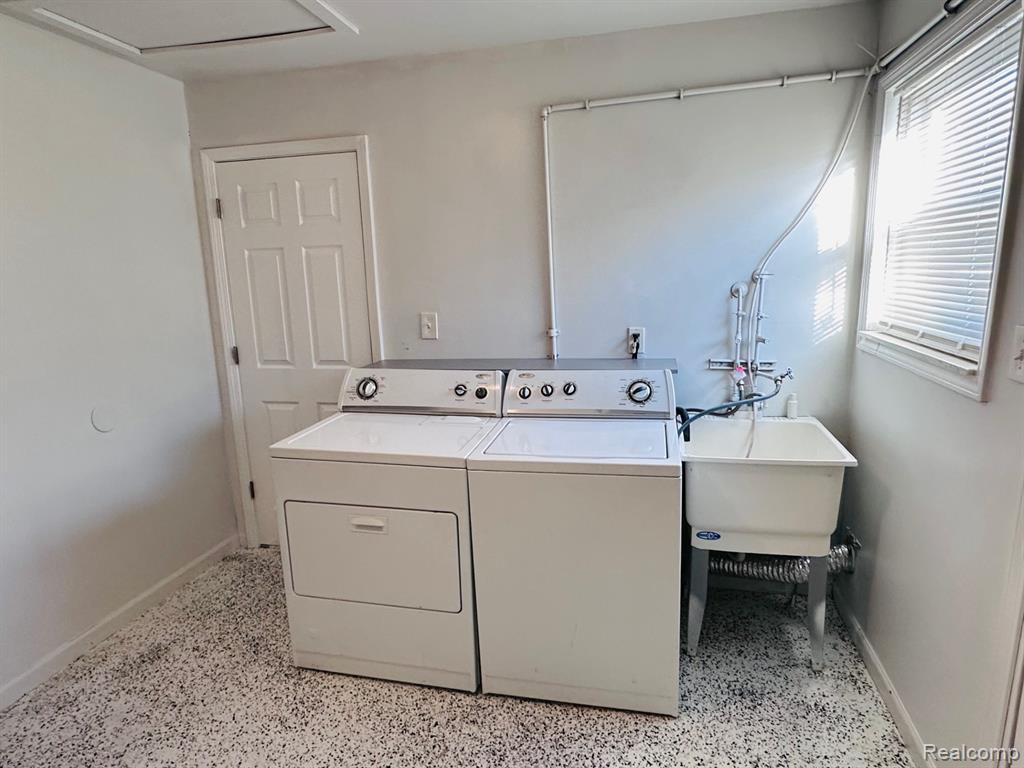 6784 Cooper Street, Taylor, MI 48180 — Photo 15