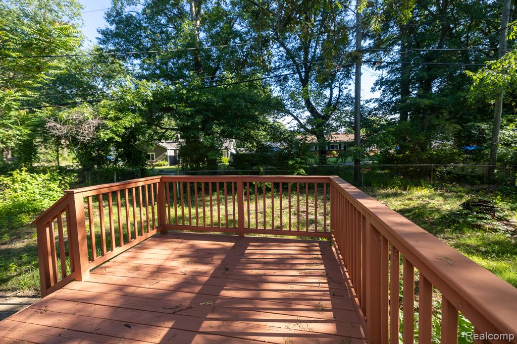 9650 Cooley Lake Road, White Lake, MI — Photo 26