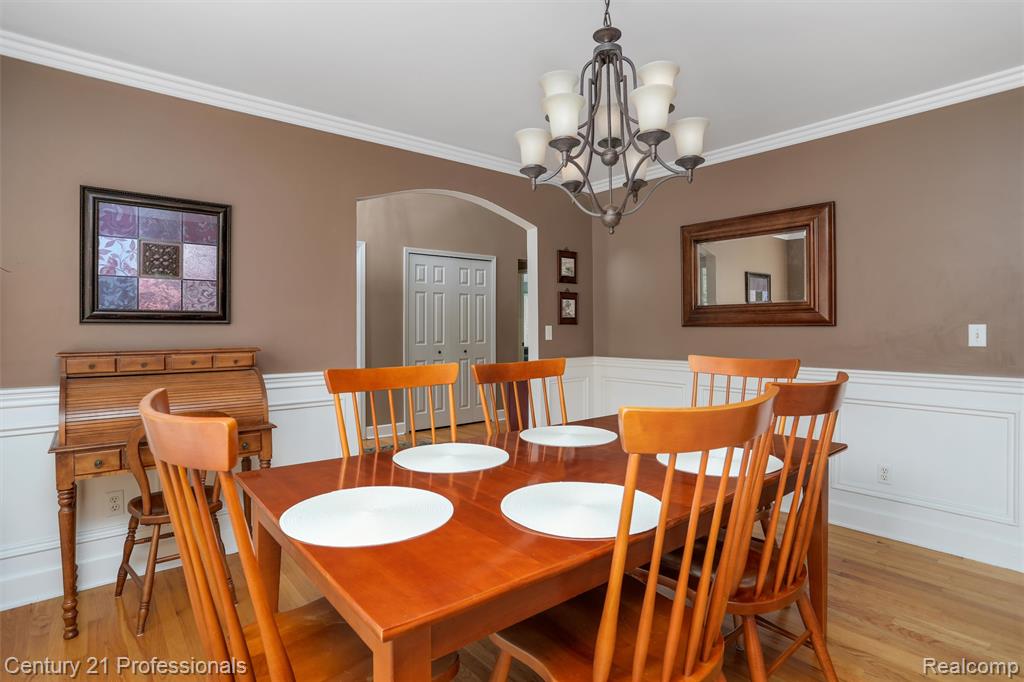 9884 Forest Ridge Drive, Clarkston, MI 48348 — Photo 14
