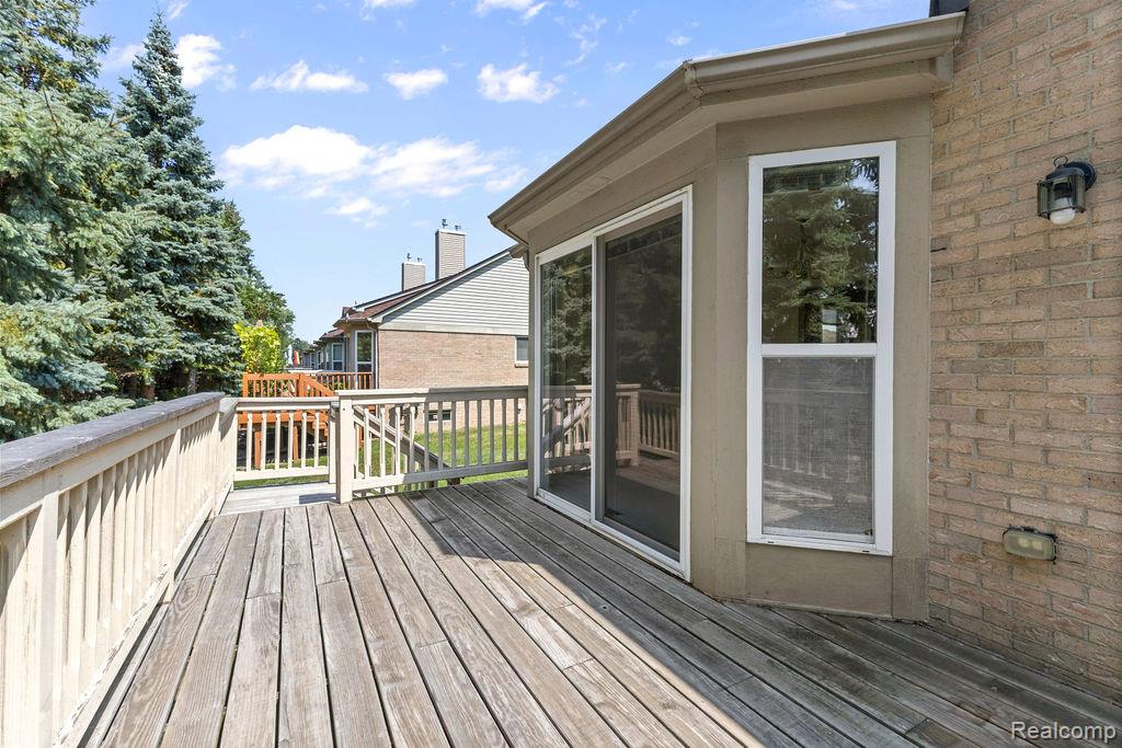 43120 Creek Court, 81, Clinton Twp, MI 48038 — Photo 33