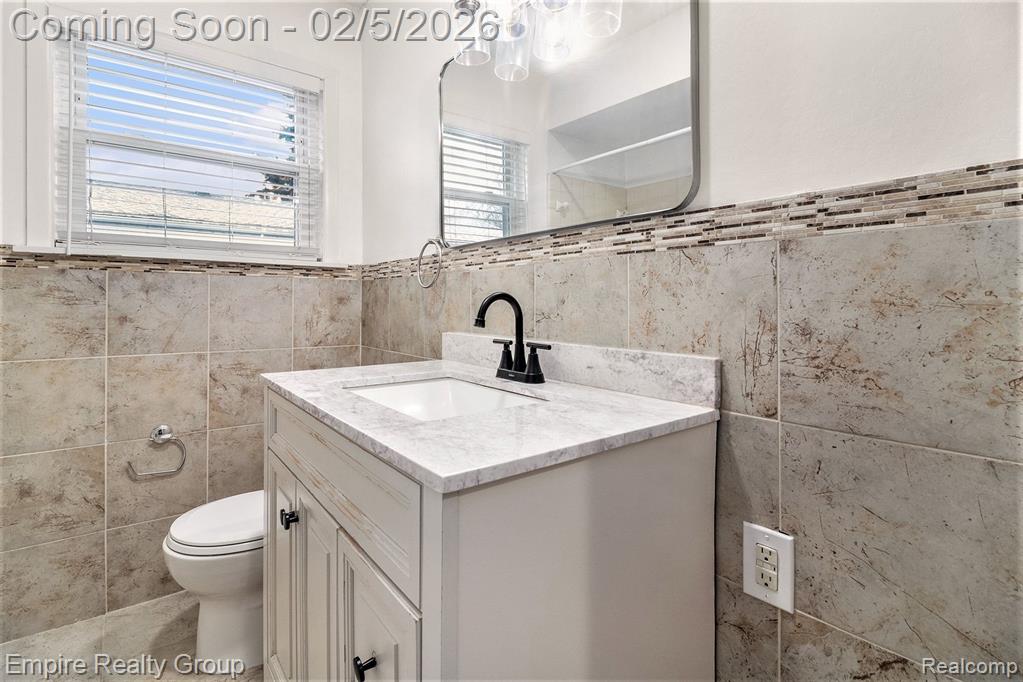 6320 Evangeline, Dearborn Heights, MI 48127 — Photo 12