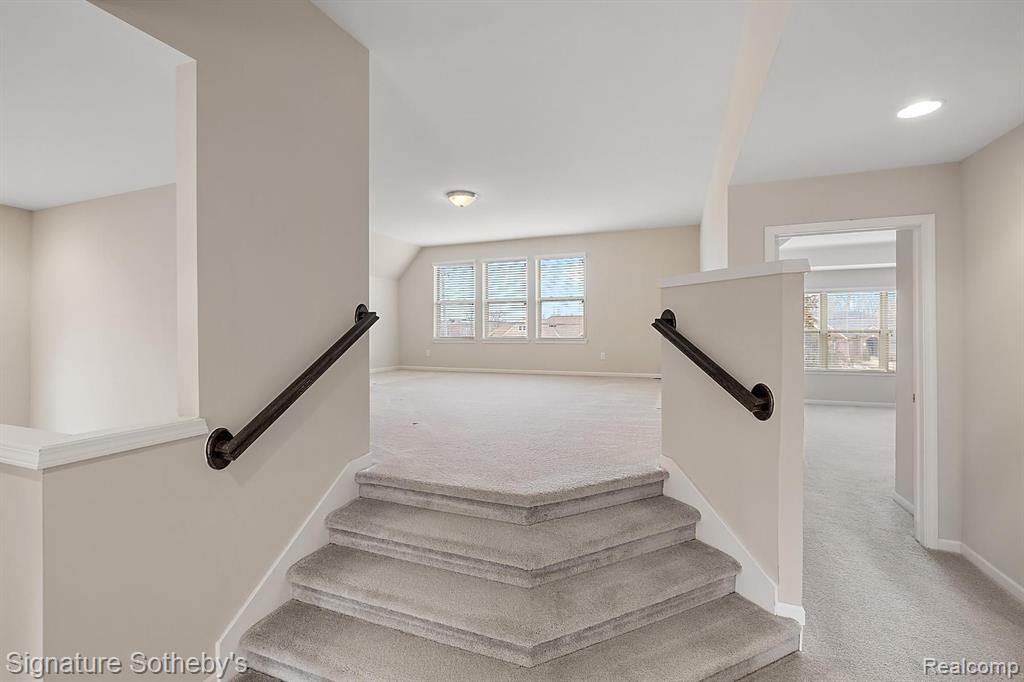 50472 SCARBOROUGH Road, Canton, MI 48188 — Photo 21