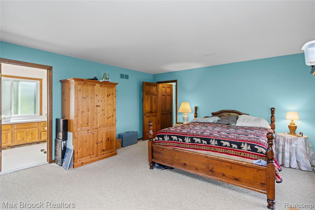 4622 Fleck Drive, Hartland, MI 48430 — Photo 27
