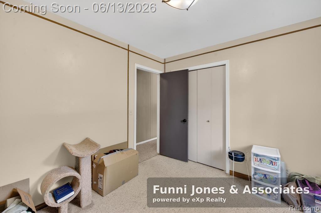 9650 Woodland Court, Ypsilanti, MI 48197 — Photo 19