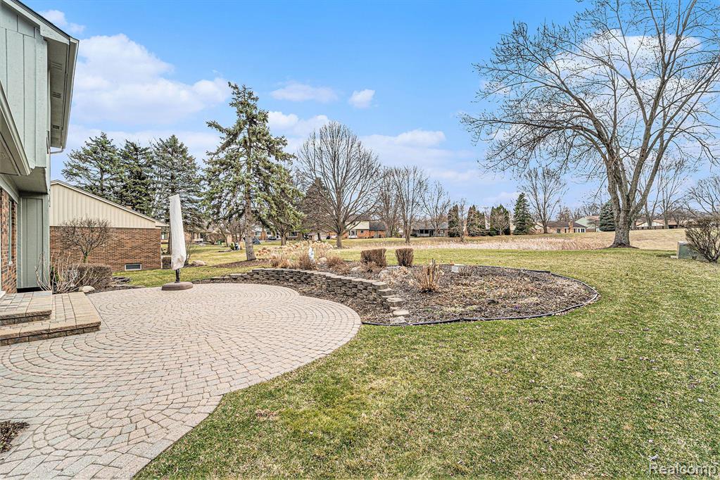 530 KENTUCKY Drive, Rochester Hills, MI 48307 — Photo 25
