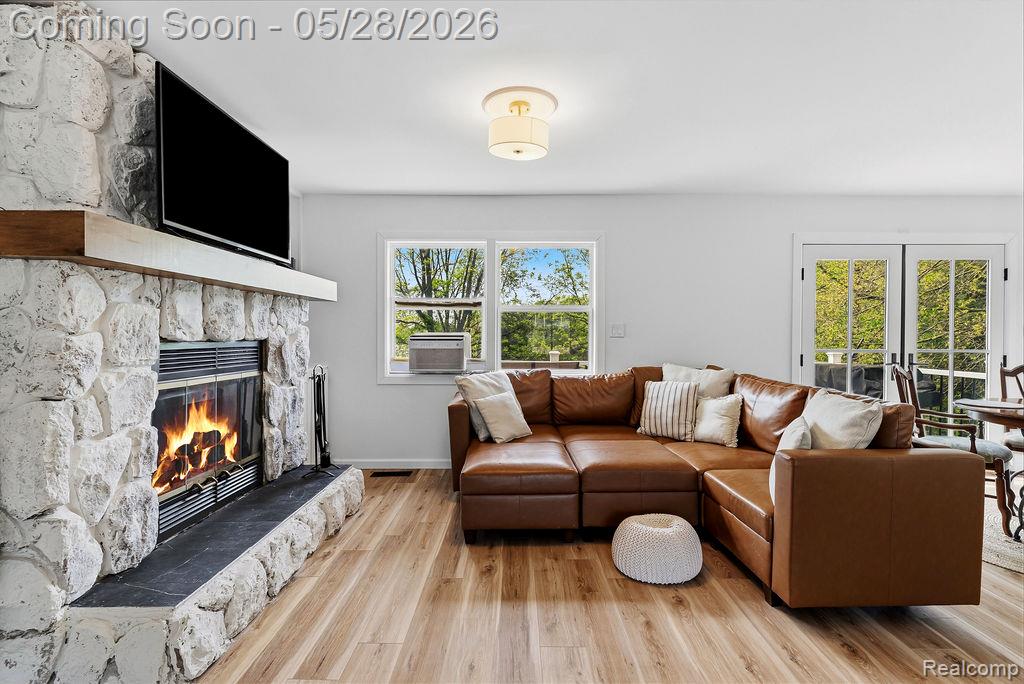 233 Peninsula Lake Drive, Highland, MI — Photo 11
