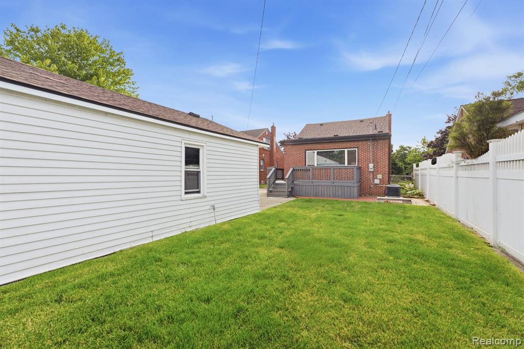 9636 Quandt Avenue, Allen Park, MI 48101 — Photo 29