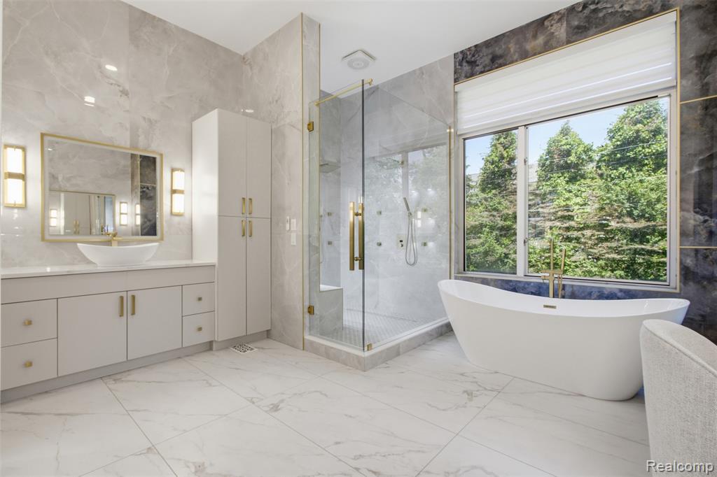 24696 Franklin Park Drive, Franklin, MI 48025 — Photo 39