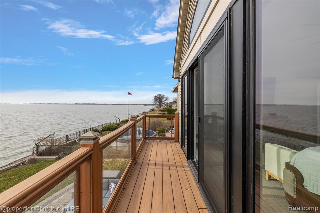 45890 Private Shore Drive, Chesterfield, MI 48047 — Photo 34