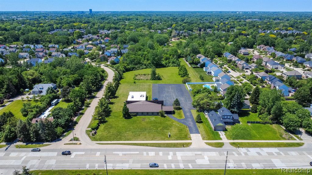 38505 Dequindre Road, Troy, MI 48083 — Photo 24