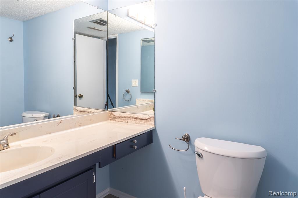 1695 Cliffs Landing, 302, Ypsilanti, MI 48198 — Photo 30