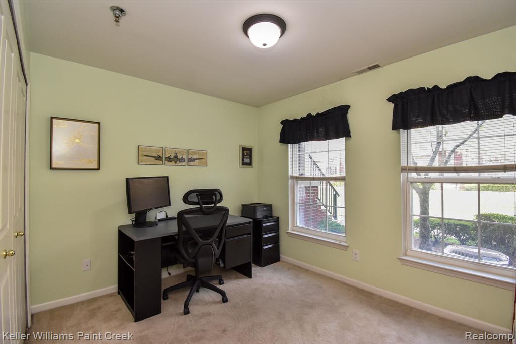 25467 SAINT JAMES, Southfield, MI 48075 — Photo 18