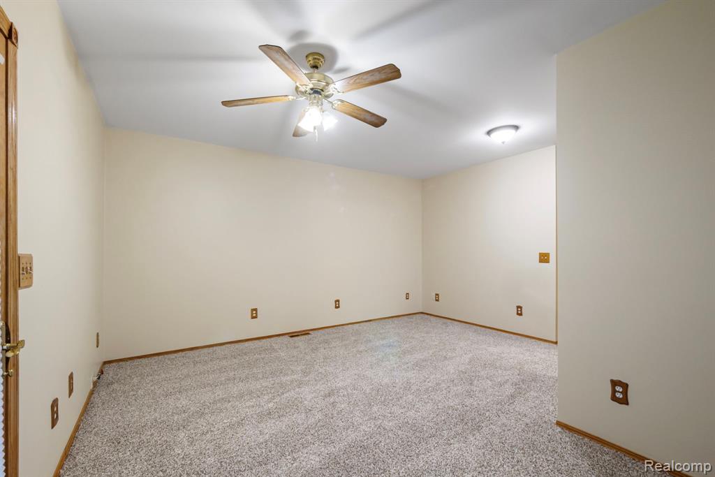 4535 Central Avenue, Clarkston, MI — Photo 23