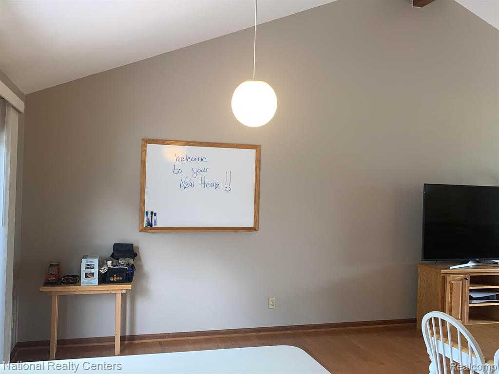 860 BALD EAGLE LAKE Road, Ortonville, MI 48462 — Photo 8