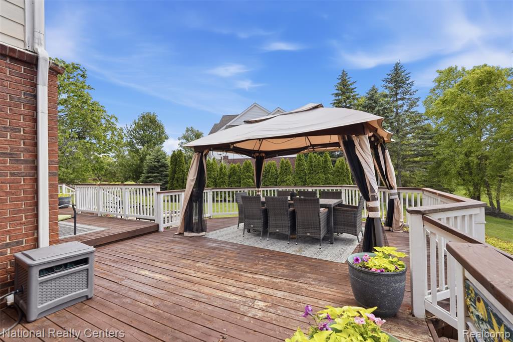23431 Winged Foot Way, South Lyon, MI 48178 — Photo 38