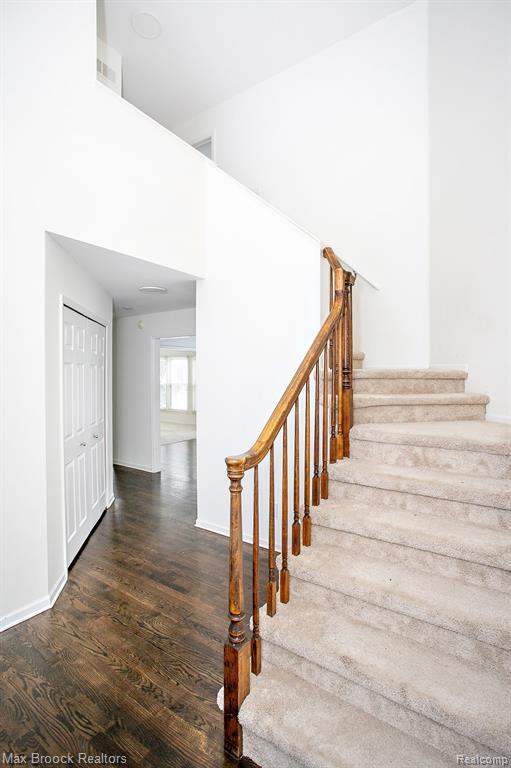 6817 Woodcrest Drive, Troy, MI 48098 — Photo 6